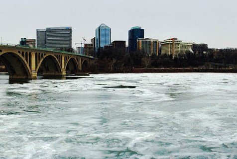 Frozen_Potomac