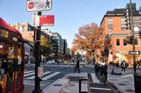 14th Street floating bus stop and bike lanes in Washington, DC (BeyondDC/Flickr)